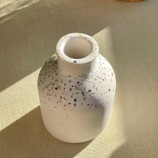 Vase Esther Kollektion „Strahlende Reinheit“